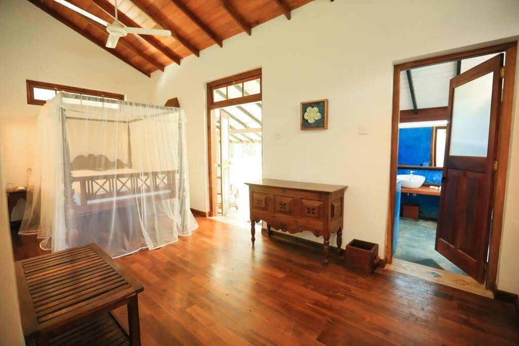 Horathapola Estate Hotel มาราวิลา ภายนอก รูปภาพ